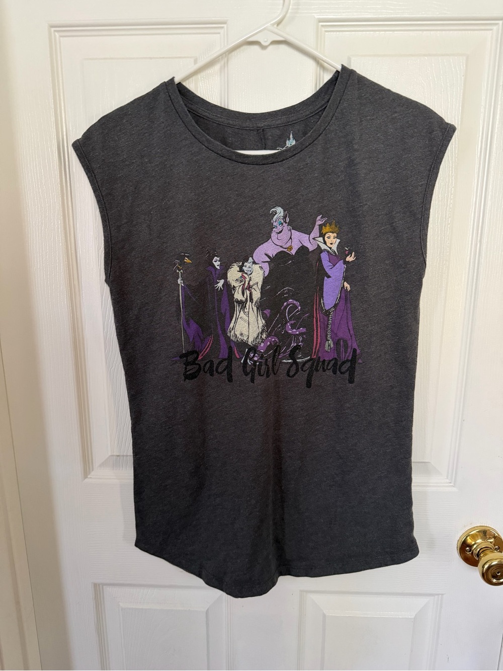 Disney Parks Shirt Womens Medium Bad Girl Squad Villains Gray Sleeveless Casual